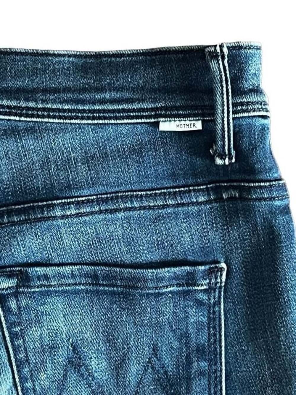 MOTHER The Super Cruiser Flare Jeans Dreamy Dark Wash Size 25 - Picture 10 of 15